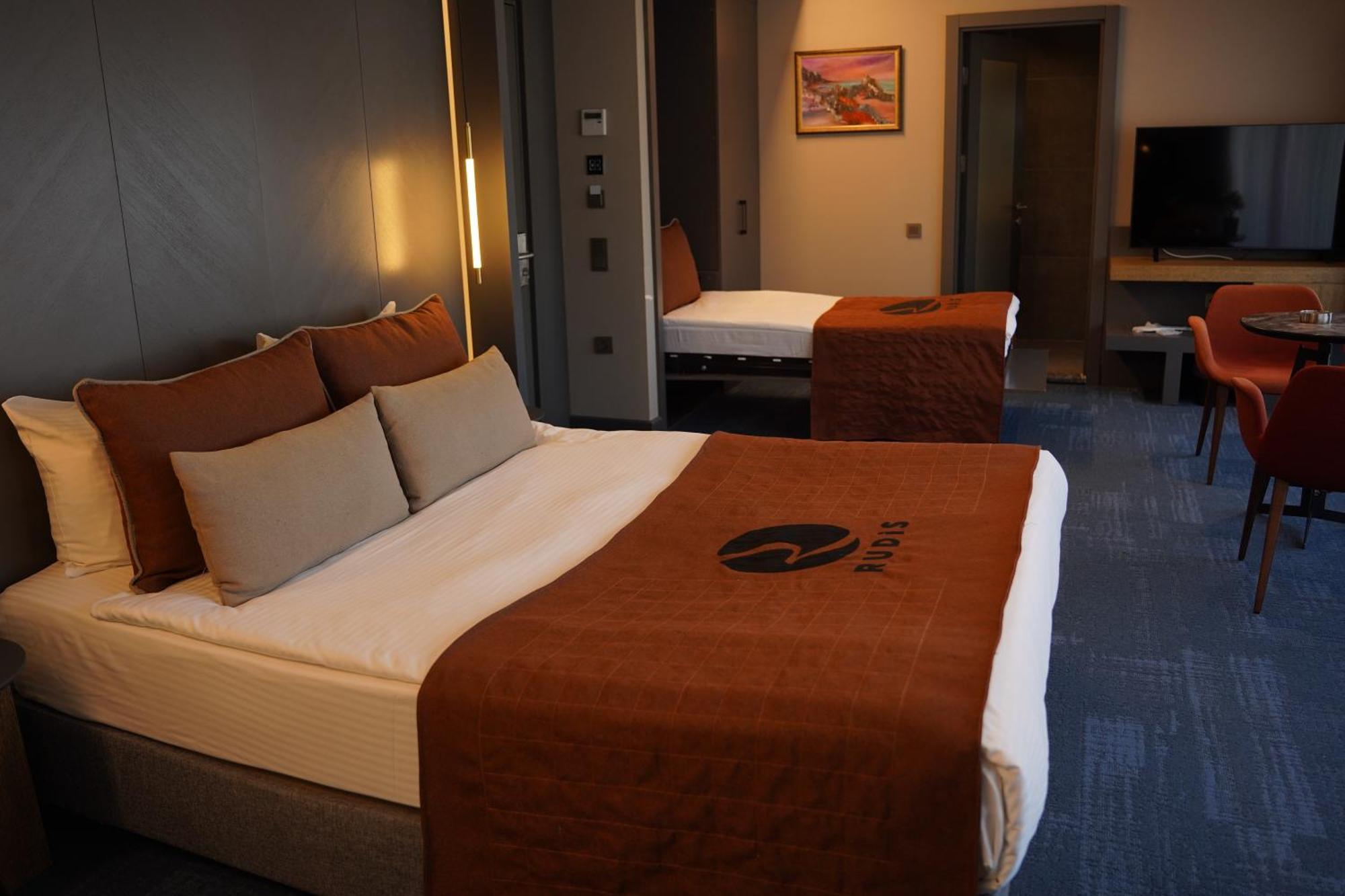 Rudis Hotel Narlidere Exteriér fotografie