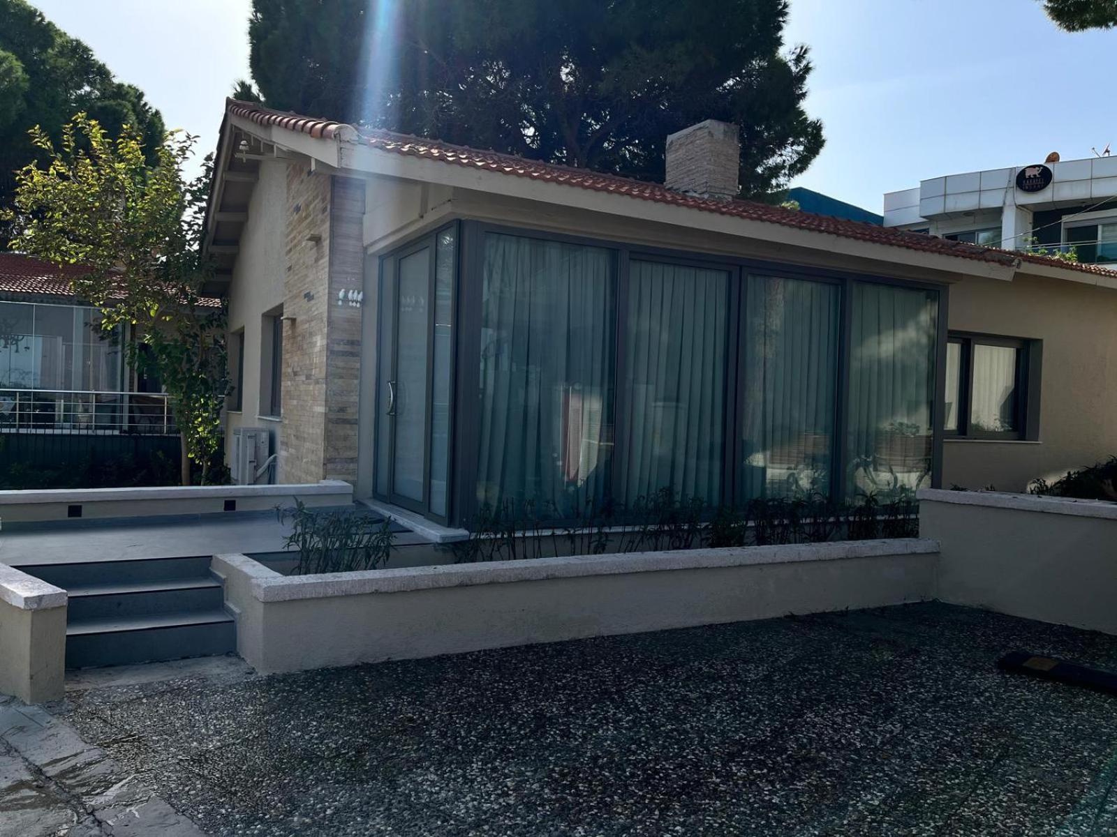 Rudis Hotel Narlidere Exteriér fotografie